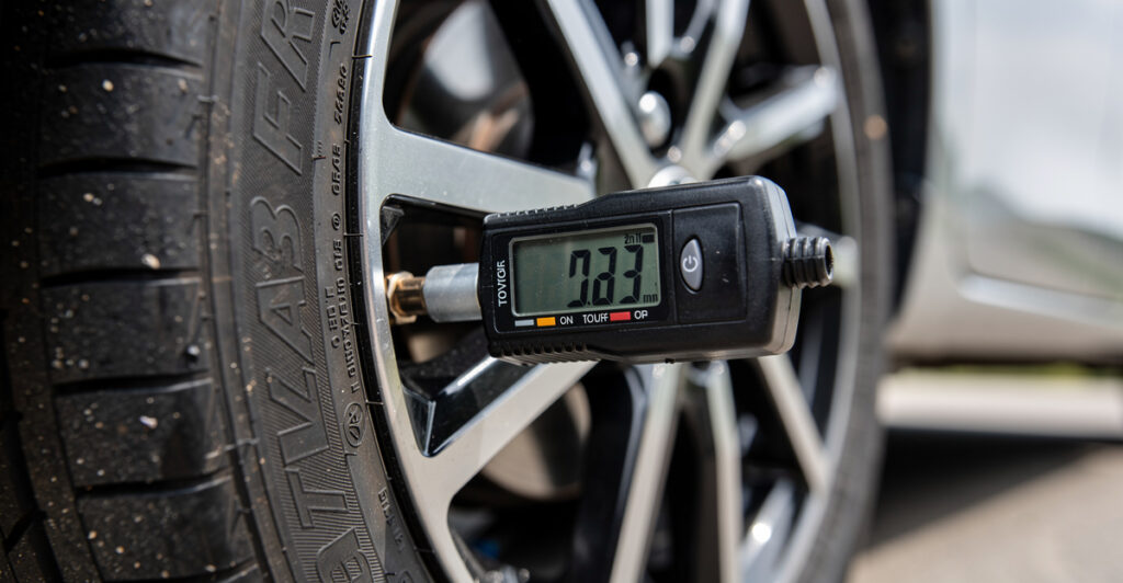 pression pneus toyota yaris